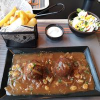 Boulettes à la Liégeoise at Reed in Luxembourg City
