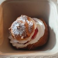 Postre de fresa, nata y crema pastelera at Reed in Luxembourg City