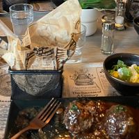   at Reed in Luxembourg City