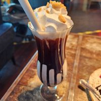 'Shake it up' snickers (nuts) (7€) at Junk y Vegan in Helsinki