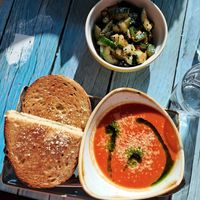 Pesto toast with tomato soup at Junk y Vegan in Helsinki