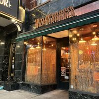 Front entrance   at Wizard Burger in Albany