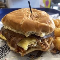 Dragon Dusted Chicken with JUST Egg, mayo, HB queso, and 2 strips HB bacon. Really tasty💚  at Herbie Butcher's Fried Chicken in Minneapolis
