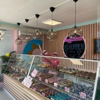 Happy Donuts at Happy Donuts in Bergen