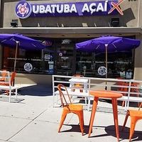 outside the woodland hills location at Ubatuba Açai in Woodland Hills