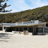  at Three Anchors in Albany