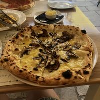 Vegan mushroom cream pizza with extra vegan cheeze   at Artisti in Corfu