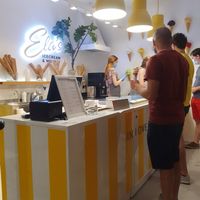 Ela's Ice Cream Parlour - Sladoled at Ela's in Split
