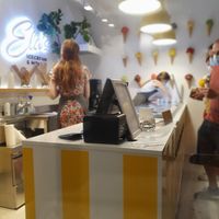 Ela's Ice Cream Parlour - Sladoled at Ela's in Split