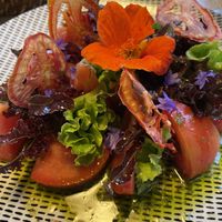 Ensalada de tomate   at Mi Candelita in Banugues