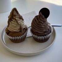 Caramel and chocolate cupcake at Vegateau in Montreal