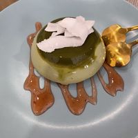 Flan de matcha y queso  at Contracorriente in Ourense