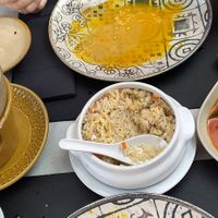 Curry amarillo, arroz frito y tofu picante. at Dao's Bar & Thai in Fuengirola