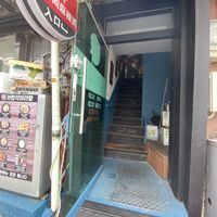 Up those stairs    at Lahyanggak Maratang 라향각 마라탕 in Seoul