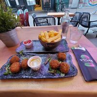 Bitterballen and fries at Vegan Temple Bar in Amsterdam