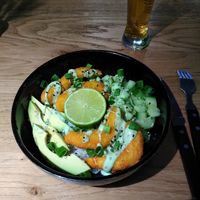 Way more lime than needed, barely ripe avocado, the rest is bland history. at Vegan Temple Bar in Amsterdam