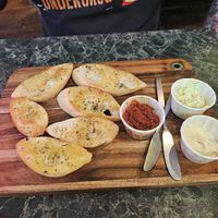 Brot mit Dips at Vegan Temple Bar in Amsterdam
