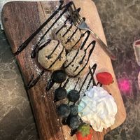
Chocolate Chip Dough-Chi Balls 8,95€  at Vegan Temple Bar in Amsterdam