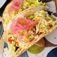 Taco de frijoles at Al Lago  in Zahara De La Sierra