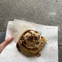 pecan cinnamon roll  at Have a Roll in Antwerpen