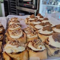 Cinnamon rolls in counter at Have a Roll in Antwerpen