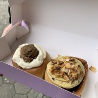 Cookie dough in the left and pistachio + roasted sugary almonds on the right   at Have a Roll in Antwerpen