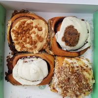 Cookie dough, classic, pecan and lotus flavours at Have a Roll in Antwerpen