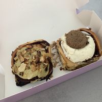 Pistachio and cookie dough  at Have a Roll in Antwerpen