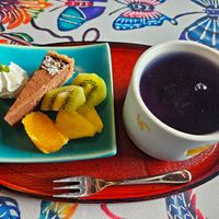 Special Lunch Plate "Sachibaru no NIwa Gozen" - Desert (tarte is vegan, cream probably isn't), 3,500 Yen at Yama-no-chaya Rakusui in Nanjo