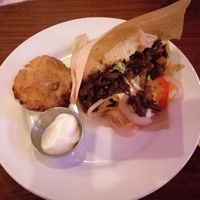 Aubergine en paddestoelen shawarma at Cometa in Amsterdam