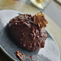 Chocolademousse bol at Beyond Lunchcafé & Patisserie in Nuenen