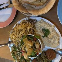 "Vegetariano do Amir" (arroz com lentilha e cebola frita, babaganouch, salada fatouch, berinjela frita, falafel, folha de uva recheada com arroz super temperado) at Amir Restaurante in Rio De Janeiro