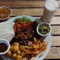  at La Revolución de la Cuchara in Bogota