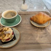   at Land & Monkeys - Amsterdam in Paris