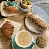    at Land & Monkeys - Amsterdam in Paris