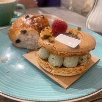 Macaroon  at Land & Monkeys - Amsterdam in Paris