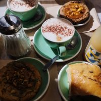 Cookies ând cappuccino at Land & Monkeys - Amsterdam in Paris