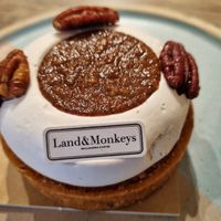  at Land & Monkeys - Amsterdam in Paris