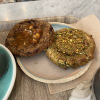 Monkey Cookie 5/5 | Chimp Cookie 6/5  at Land & Monkeys - Amsterdam in Paris