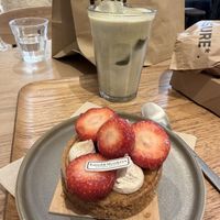 Strawberry tart with vanilla bean cream and iced matcha  at Land & Monkeys - Amsterdam in Paris