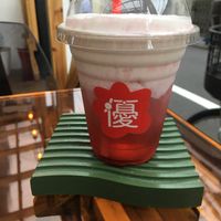 Berry drink at Vegan Gyoza Yu Cafe in Tokyo