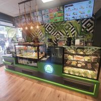 Theke at Veganland in Wesel