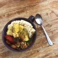 Jungle bowl ( forgot to ask to leave out the honey and bee pollen …) at Costa Juice in Tamarindo