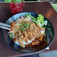 CƠM HOISIN (no. 9) with "Hibiskus-Nelken" lemonade at Bodhicitta Vegan Bowl in Berlin