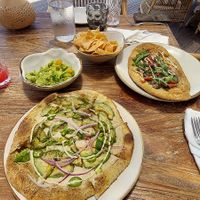 Avocado pizza and funghi flat @su casa at The House of AïA in Playa Del Carmen