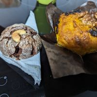 Vegan cookie and carrot-cake muffin at Art Food Corner in Funchal