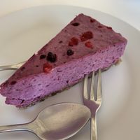 Berries raw cheesecake  at Loving Hut in Menton