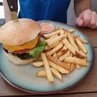 Crispy Jalapeño Cheese Burger at Emmi's Kitchen in Augsburg
