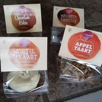 4 gluten free vegan cakes in packaging  at Buter in Zaandam