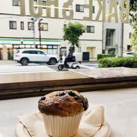 ブルーベリークリームチーズマフィン (Blueberry cream cheese muffin.  at Ovgo B.A.K.E.R Edo St in Tokyo